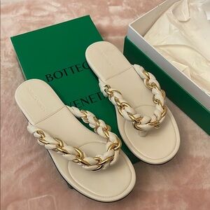 Bottega Veneta Women's White and Gold Chain Sandals